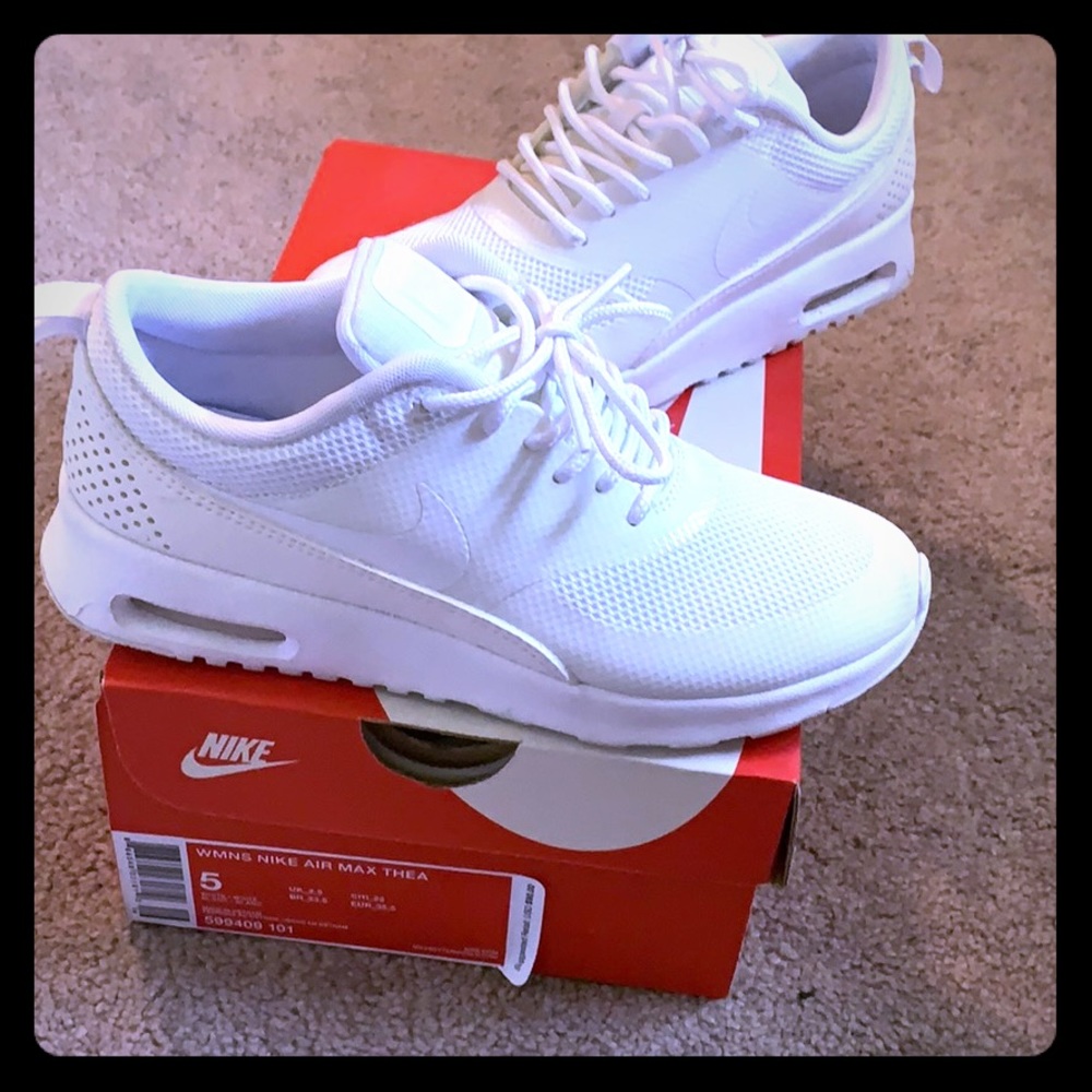 Women’s Nike air max Thea
